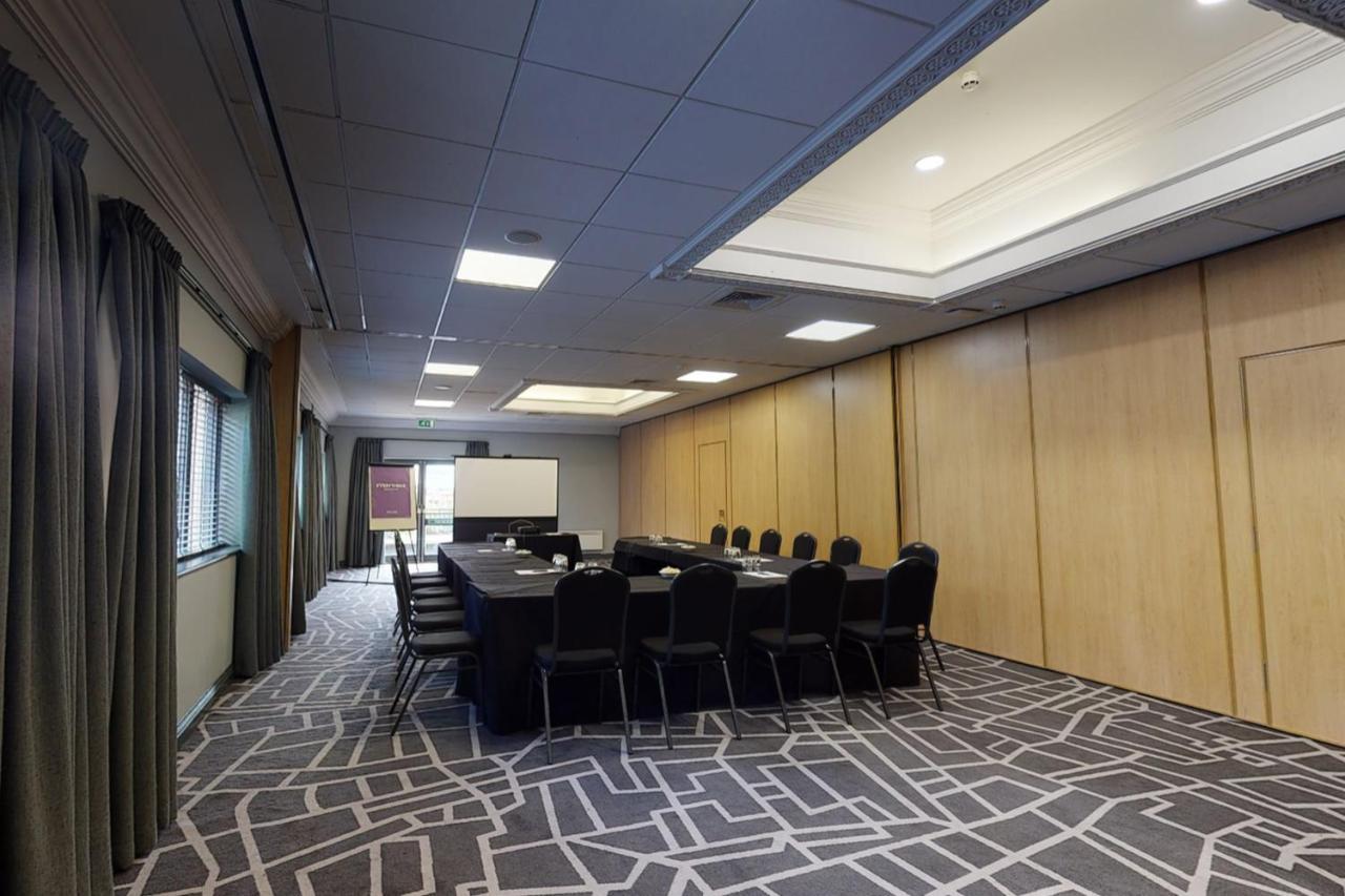 Village Hotel Newcastle Holystone  エクステリア 写真