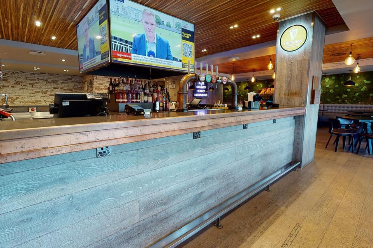 Village Hotel Newcastle Holystone  エクステリア 写真