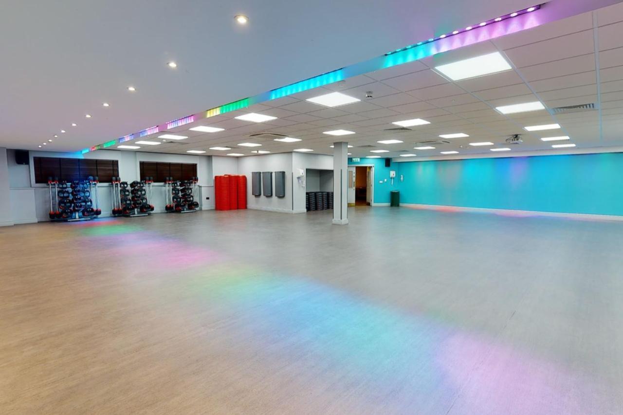 Village Hotel Newcastle Holystone  エクステリア 写真